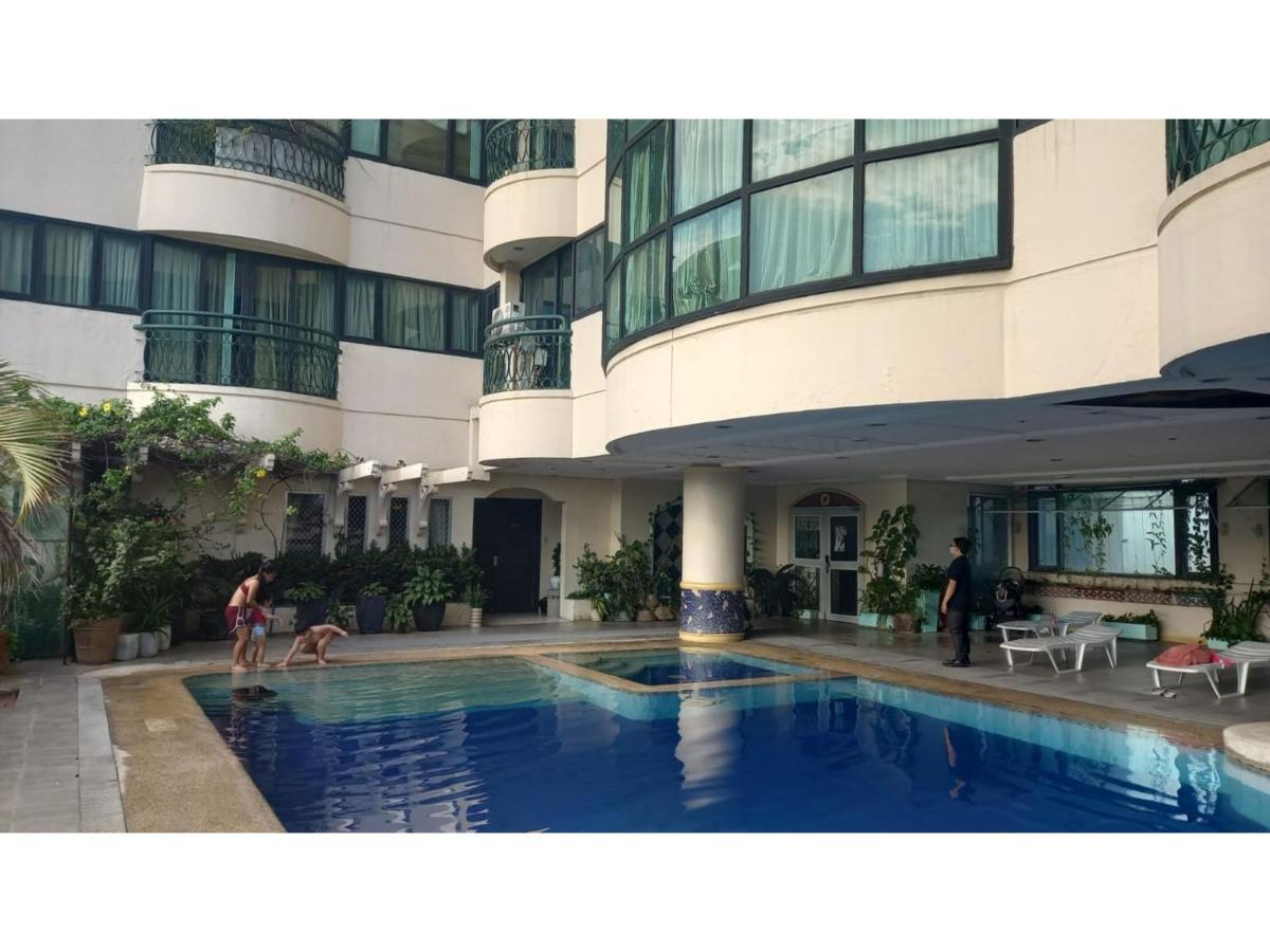 Capital O 914 Makati Palace Hotel 마카티 외부 사진